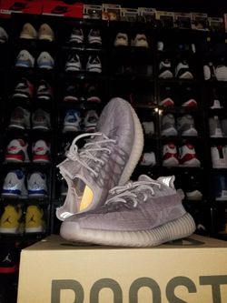 Yeezy 350  "Mono Mist"