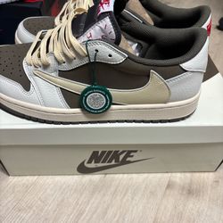 Travis Scott Reverse Mocha