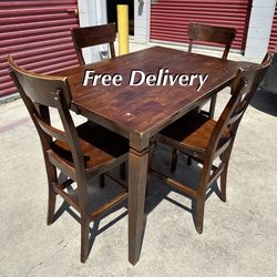 Dining Set Table and 4 Chairs Counter Hight See photos and details