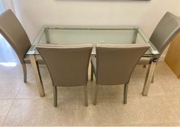 Dining set