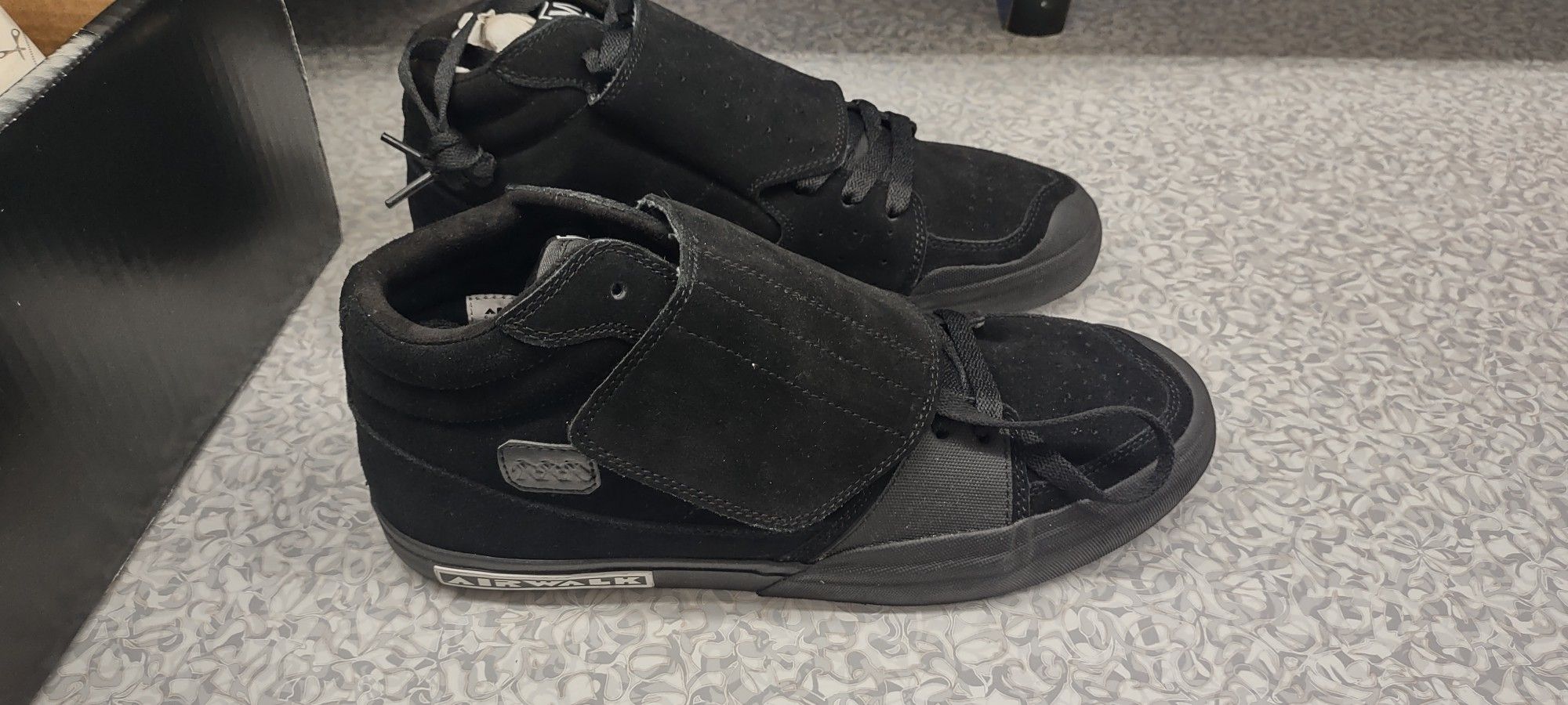 AIRWALK CLASSIC VIC (Snickers)