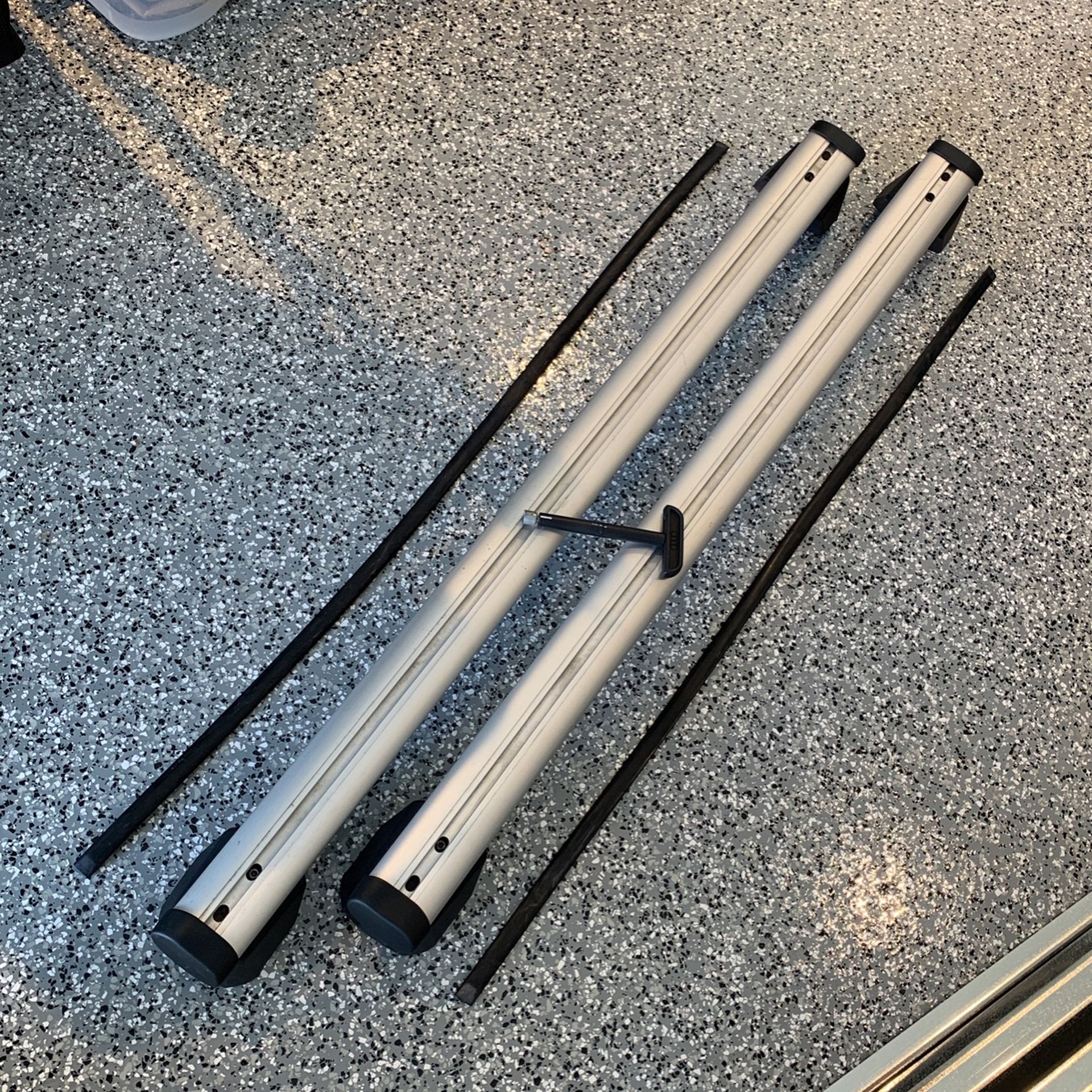 Audi Q5 Base Carrier Bars Roof Rack