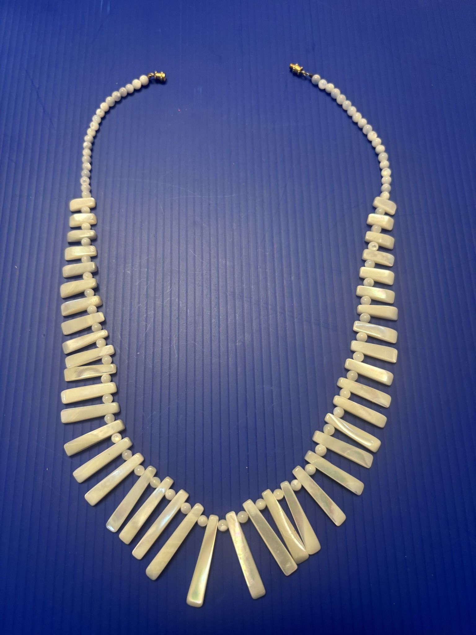 18 Inches Mother Of Pearl Necklace