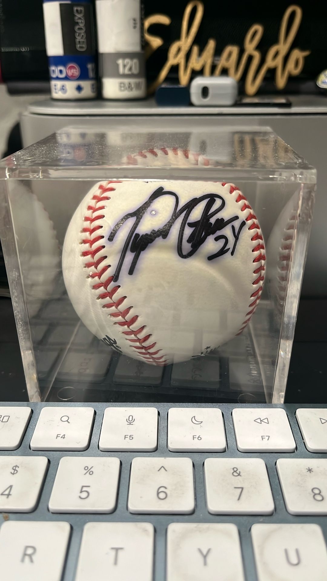 Miguel Cabrera baseball 2Y Signature