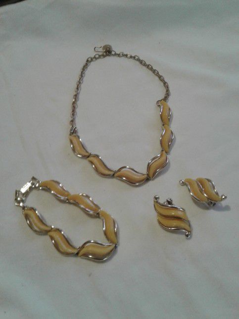 Vintage Necklace,  Bracelet, Earring Set