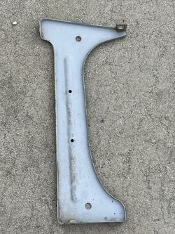 Grille Support - Center - 69-72 GMC C/K Truck