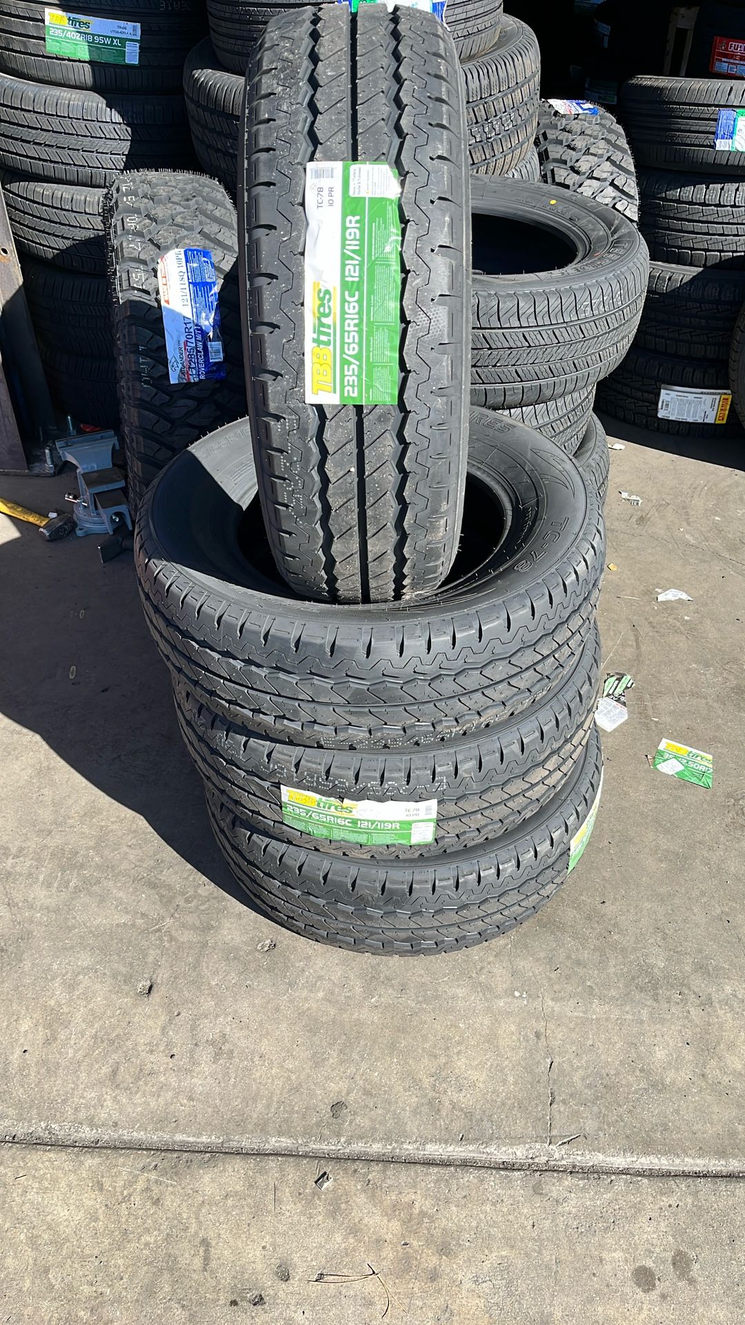 235/65R16C