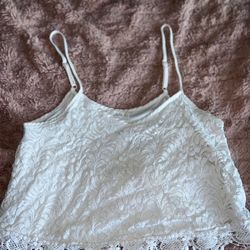 2Bella Lace Cami Top – Size L, Barely Worn, Chic & Feminine
