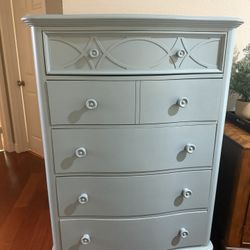  Blue Dresser