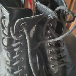 Womens SuGAR High Lased Up ...fairley New Size 8.5
