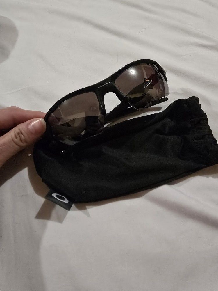Oakley Sun Glasses