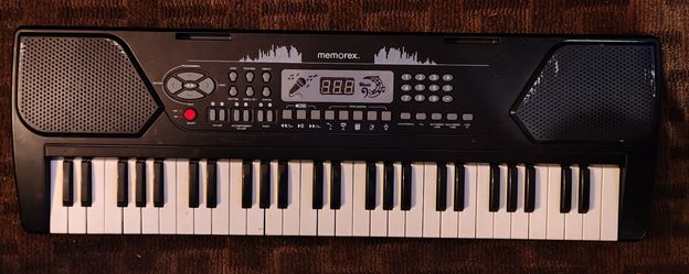 Memorex MKEYB2020 54-Key Portable Keyboard