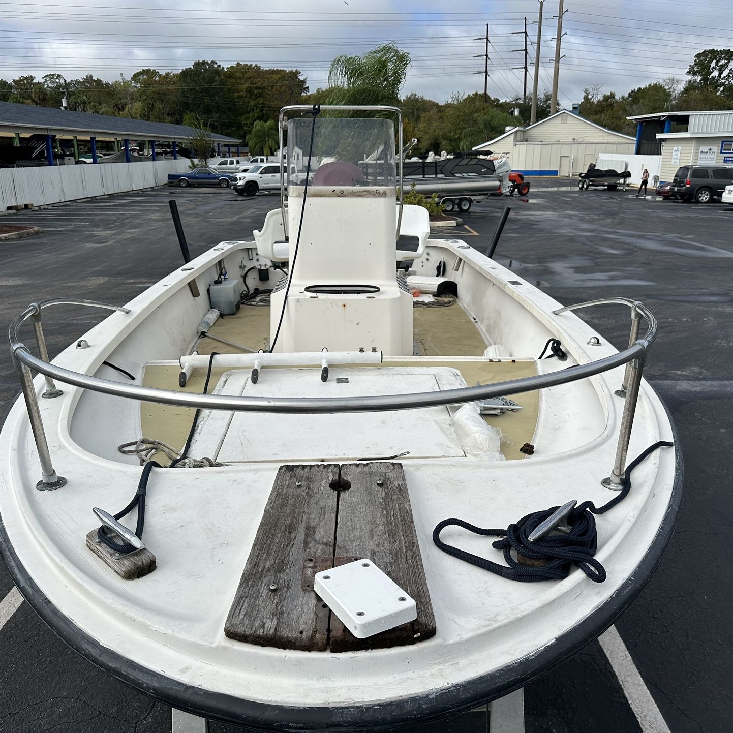 For Sale: Robalo 20 ft Center Console Fishing Boat with Honda VMAX 225** excellent condition  