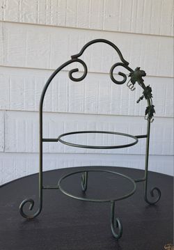 Pie stand Dark Green Wrought Iron 2 Tier Serving Tower Stand 18.5" x 16" x 16" EC!