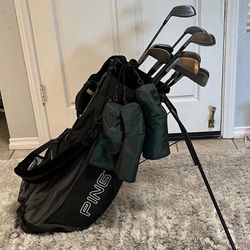 Full set of golf clubs 