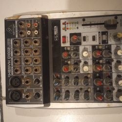 Behringer Xenyx Q1002USB