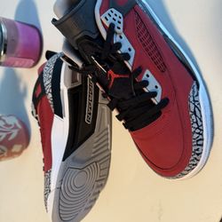 Jordan Spikize 