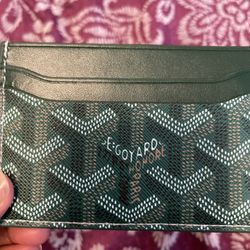 Goyard Wallet (don’t Have Box) (don’t Buy)
