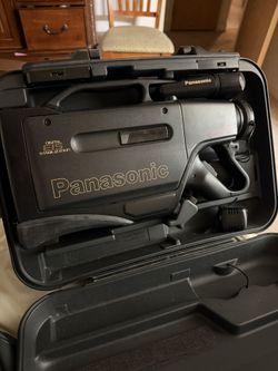 Panasonic PV-960 VHS Camera vintage With Case