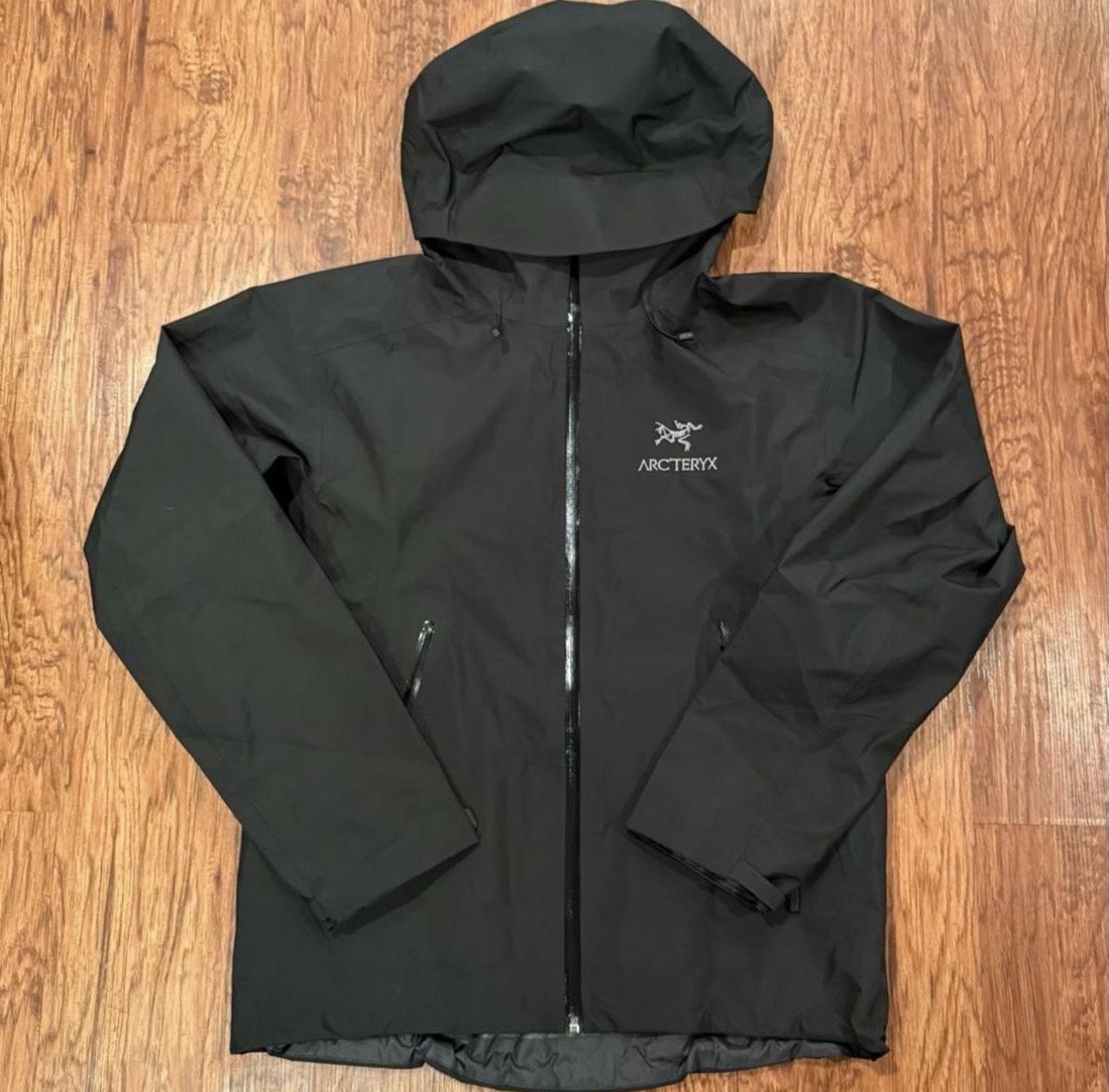 ARC’TERYX • JACKET