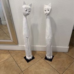 2 decorations cats made off quality wood