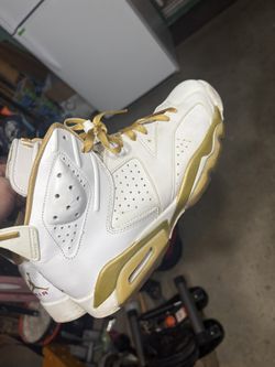 Used Jordan Gold Medal 6s