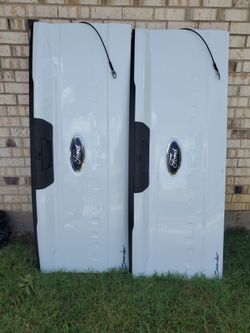 2026 FORD F 250 tailgate / factory take off step up bumper