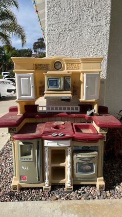 Step 2 Kids Kitchen