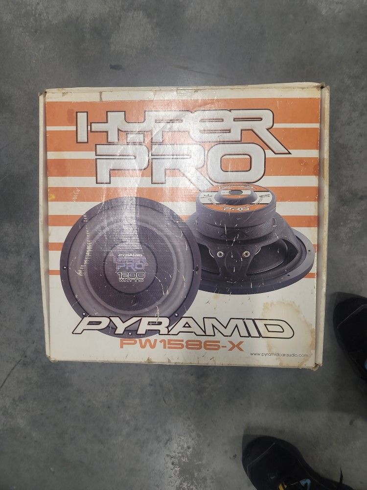 15" Pyramid High Power Subwoofer