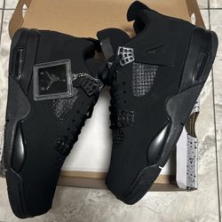 Black Cat Jordan 4