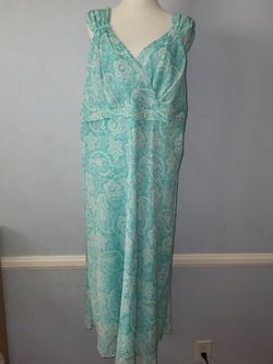Womens Dress Size 18W / 20W