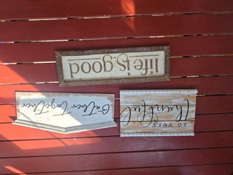 Walll decor signs