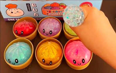 Squishy Bun Rainbow Mystery Squishies Set