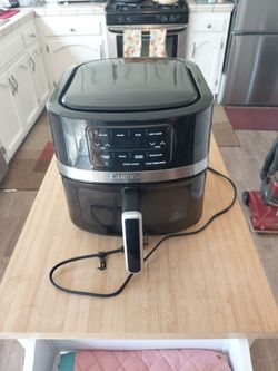 Cuisinart 4.5 quart Air Fryer with cookbook