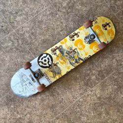 SKATEBOARD Danny Renaud