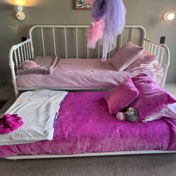 Trundle Bed - twin (mattresses not included)