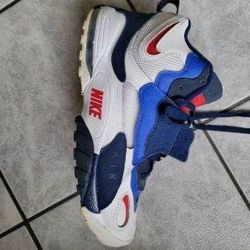 11.5 Men’s Nike Basketball Shoe Navy Blue, Medium Blue And White