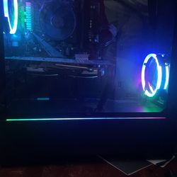 Gaming Pc, comes with monitor, keyboard, mouse etc. shoot me an offer price is negotiable