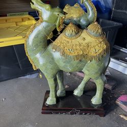 Green Onyx Camels 