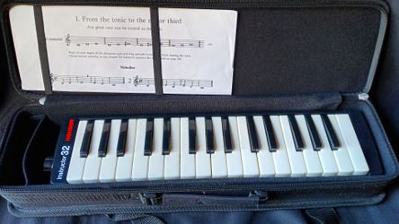 Hohner instructor 22 melodica