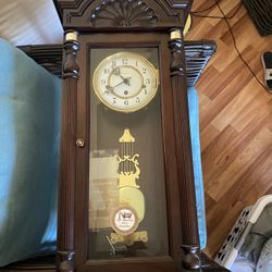 Howard Miller Wall Clock Model 621-221
