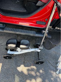 Roscoe knee scooter