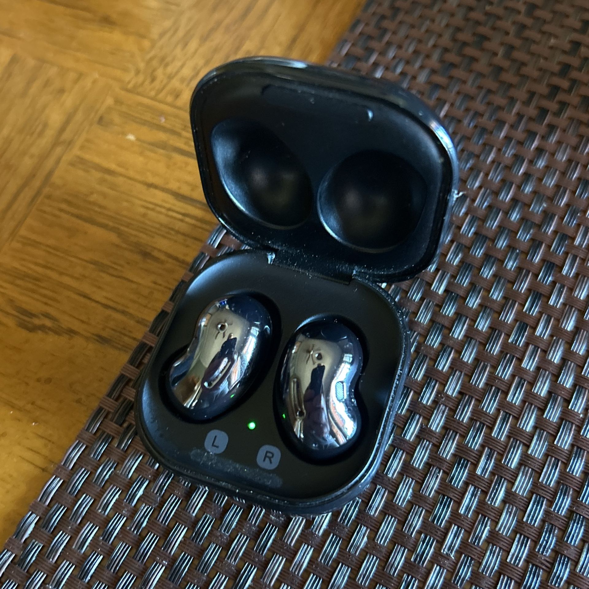 Samsung Galaxy Buds Live