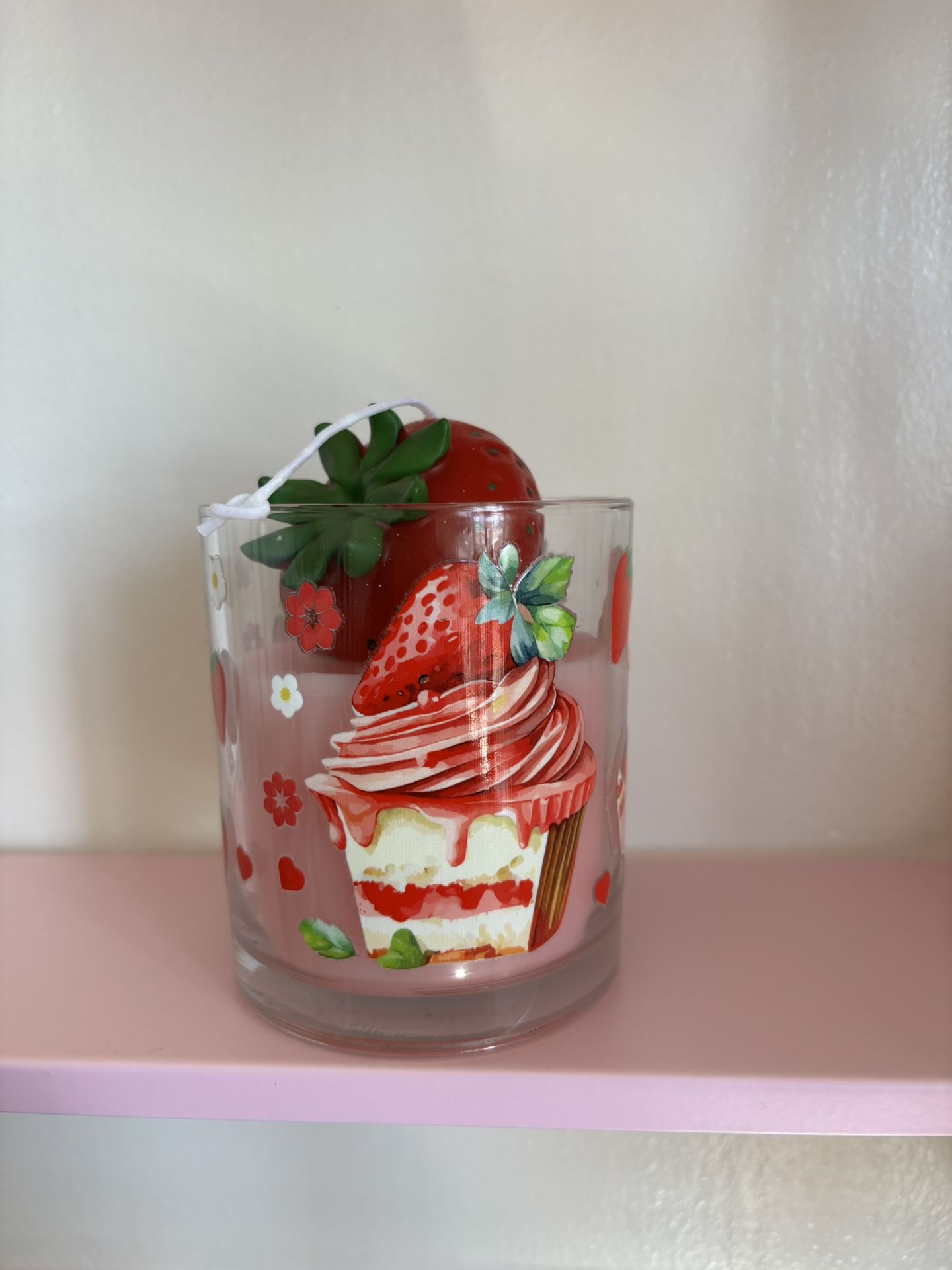 Strawberry Scented Candle 