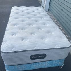 Twin Size Mattress And Box 