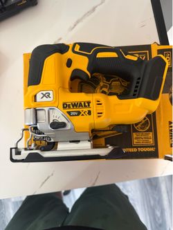 jugsaw dewalt