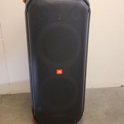 JBL 710