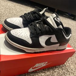 Nike dunk low “panda”