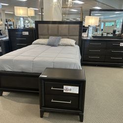 New Bedroom Set Brown 