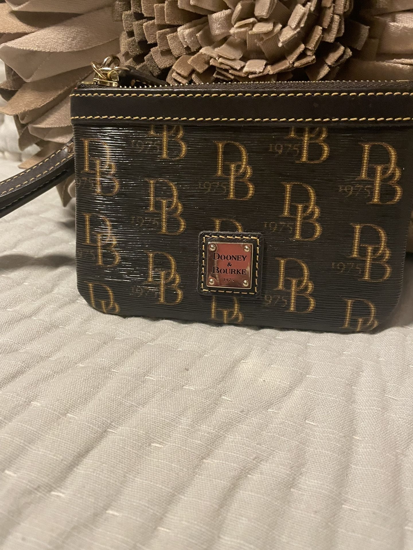 Wristlet